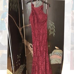 Gown size small